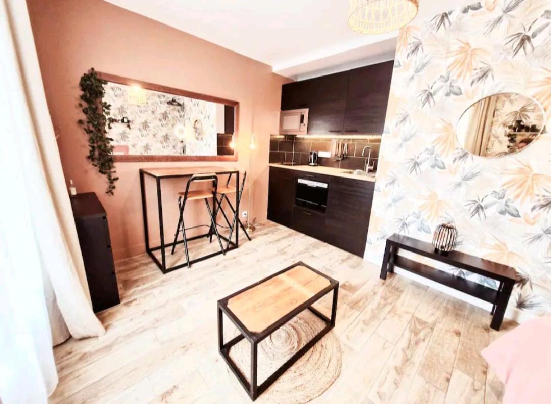 Maison Juliette Clichy Buitenkant foto